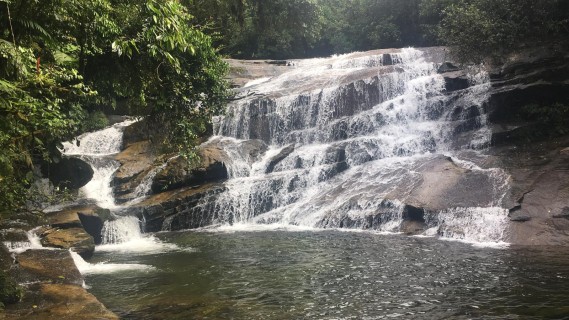 SALTO PARATI